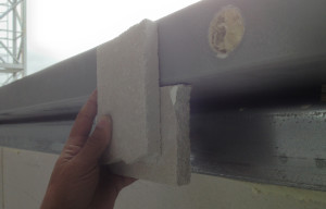 Fabricación e instalación de premarco en fachada ventilada, Universidad Europea del Atlántico, Santander