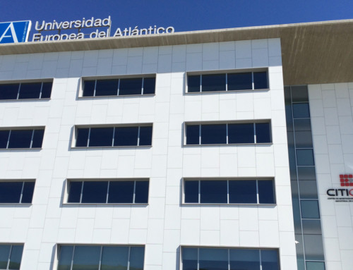 Fabricación e instalación de premarco en fachada ventilada, Santander