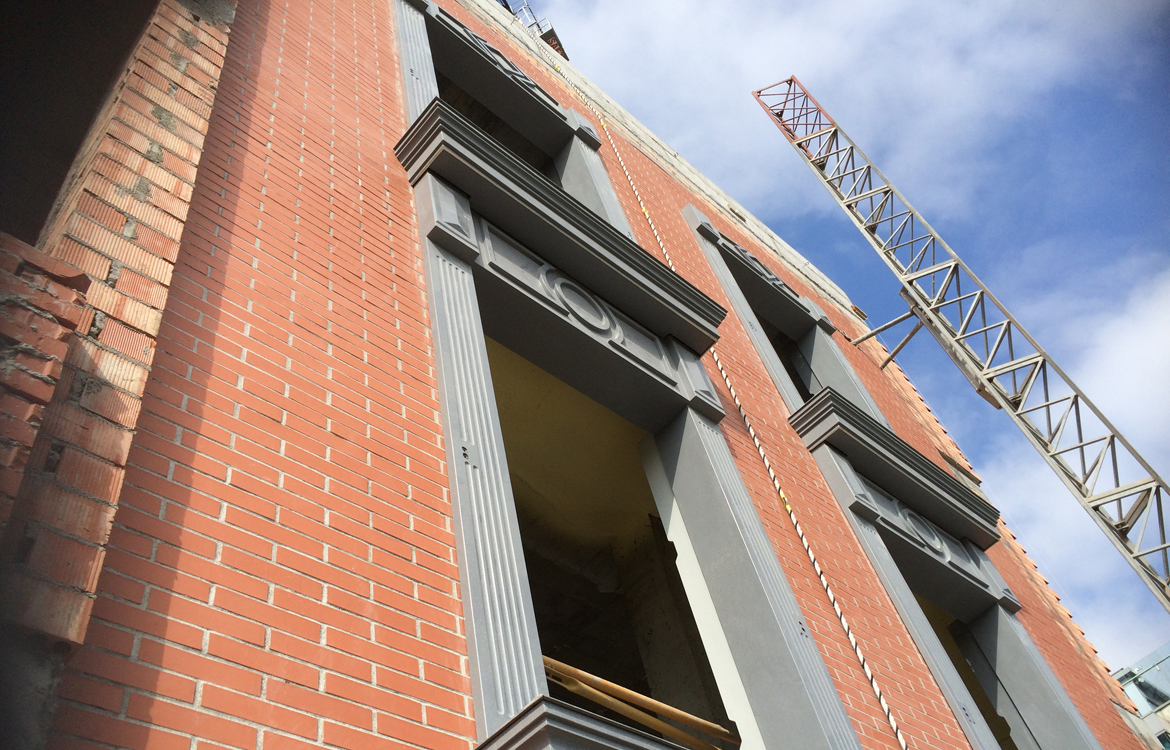 Fachada completa en materiales compuestos GRP, Parkeder en Bilbao
