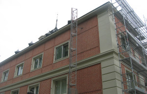Rehabilitación de cornisas en composites GRP del Palacio de la Moncloa