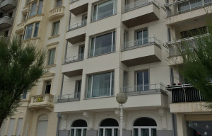 Rehabilitación de fachada con recercos en Donostia - San Sebastián