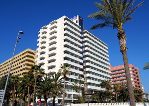 Rehabilitación de fachada en materiales compuestos GRP, Tenerife
