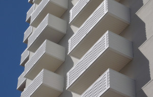 Rehabilitación de fachada en materiales compuestos GRP, Tenerife